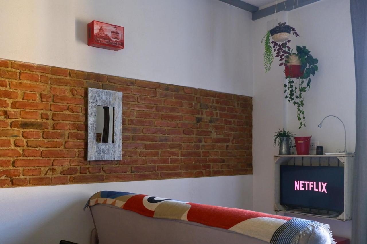 Free Parking & A/C Sant'Orsola Cozy Home 볼로냐 외부 사진